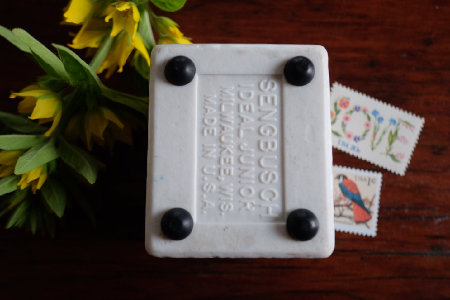 Vintage Sengbusch Porcelain Ideal Stamp Moistener Stamp - Milwaukee, WI