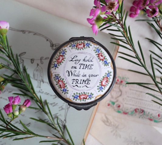 Antique Battersea Bilston English Round Enamel Box