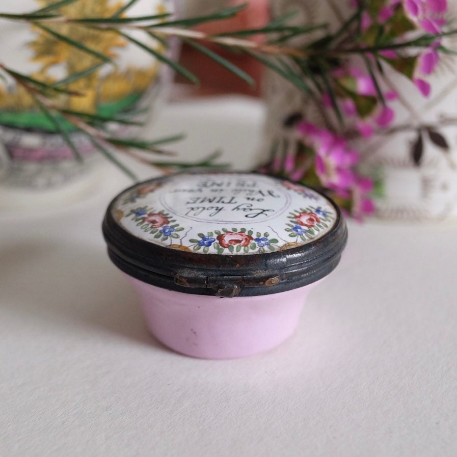 Antique Battersea Bilston English Round Enamel Box