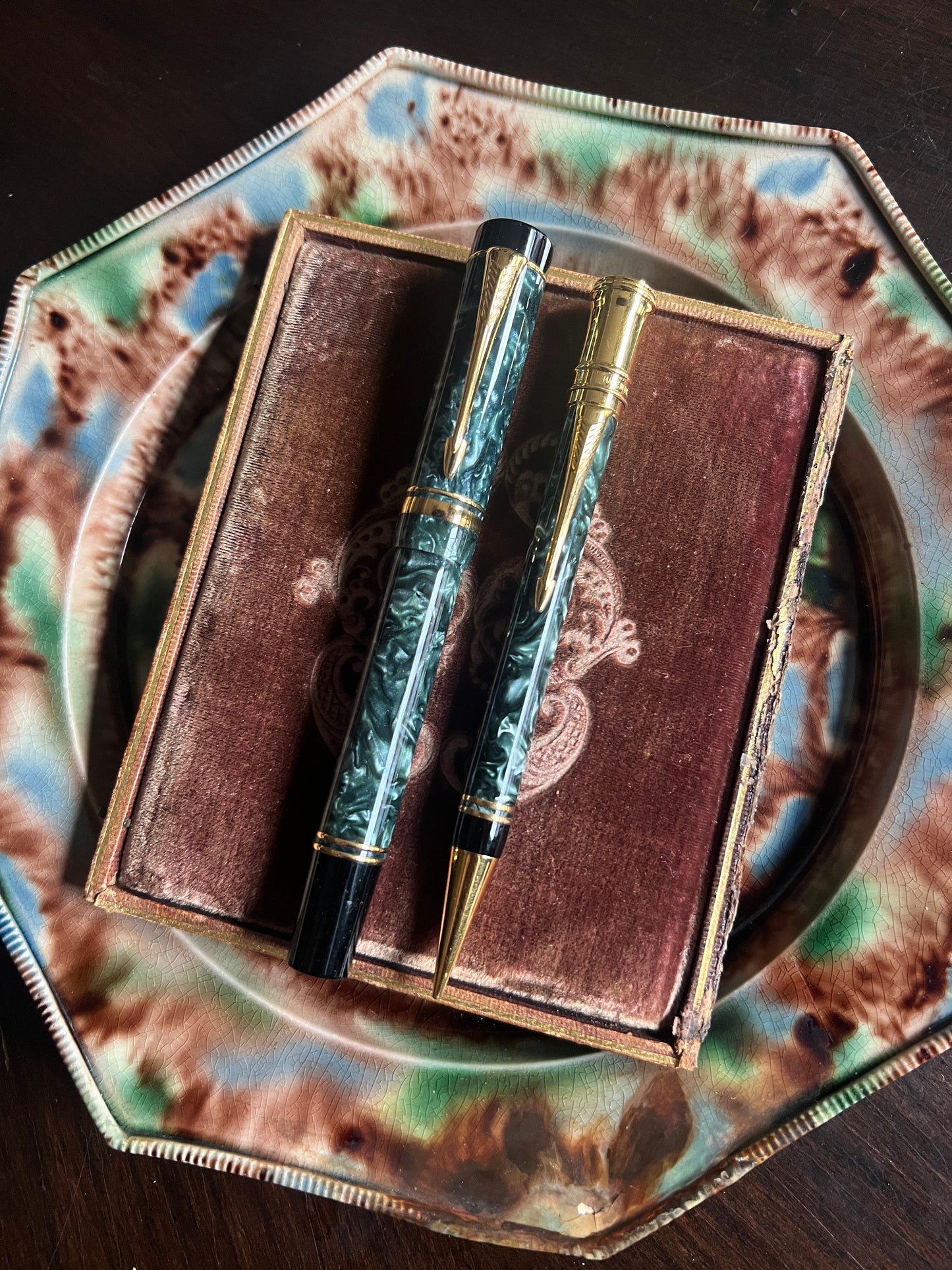 Parker Duofold Fountain Pen Set in Marble Green 18kt Gold M Nib