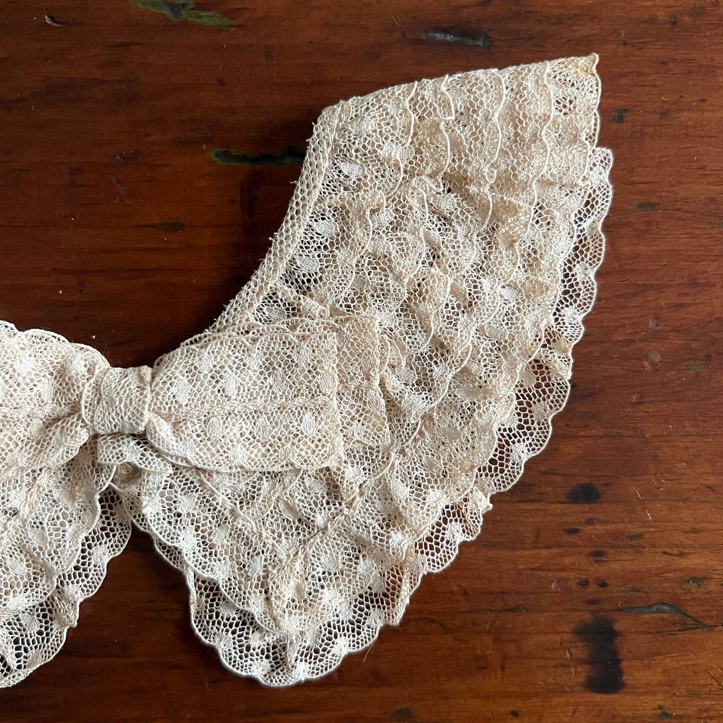 Antique Tiered Lace Collar